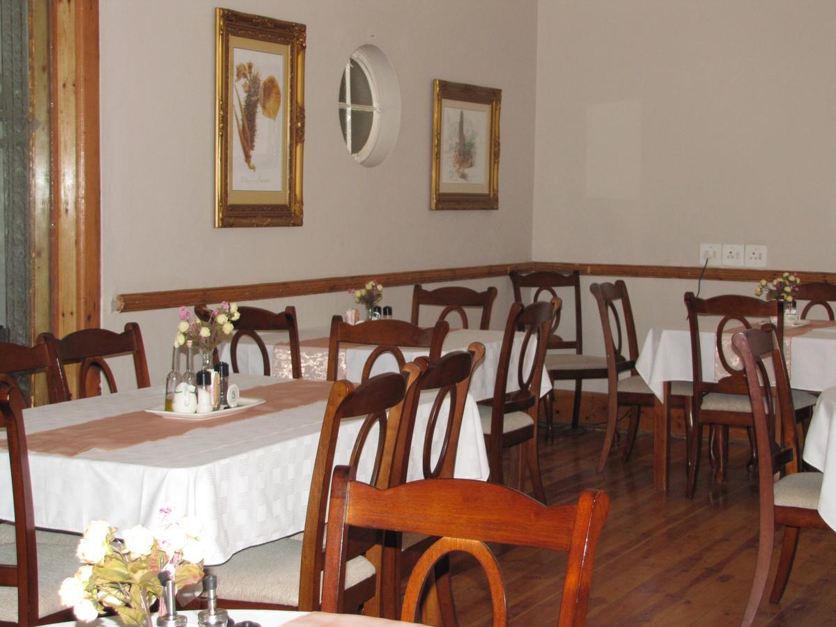 Grand Hotel Laingsburg エクステリア 写真